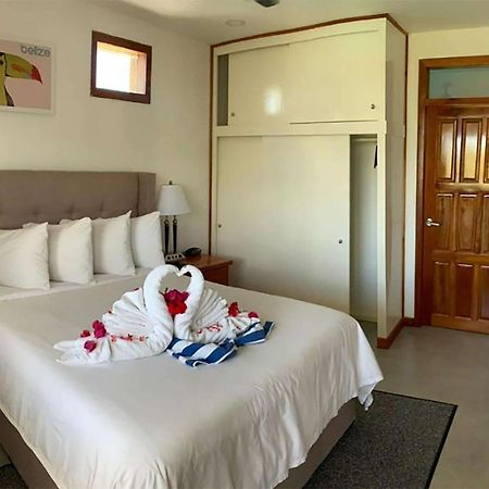 Best Western Grand Baymen Gardens San Pedro  Exterior photo