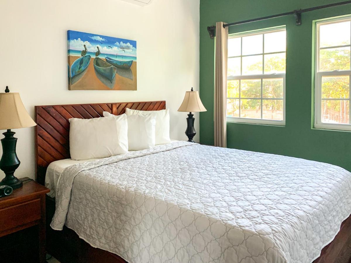 Best Western Grand Baymen Gardens San Pedro  Exterior photo