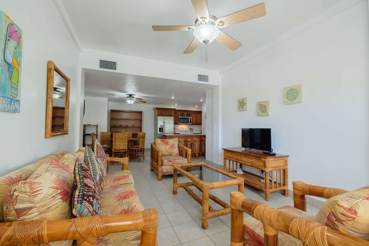 Best Western Grand Baymen Gardens San Pedro  Exterior photo