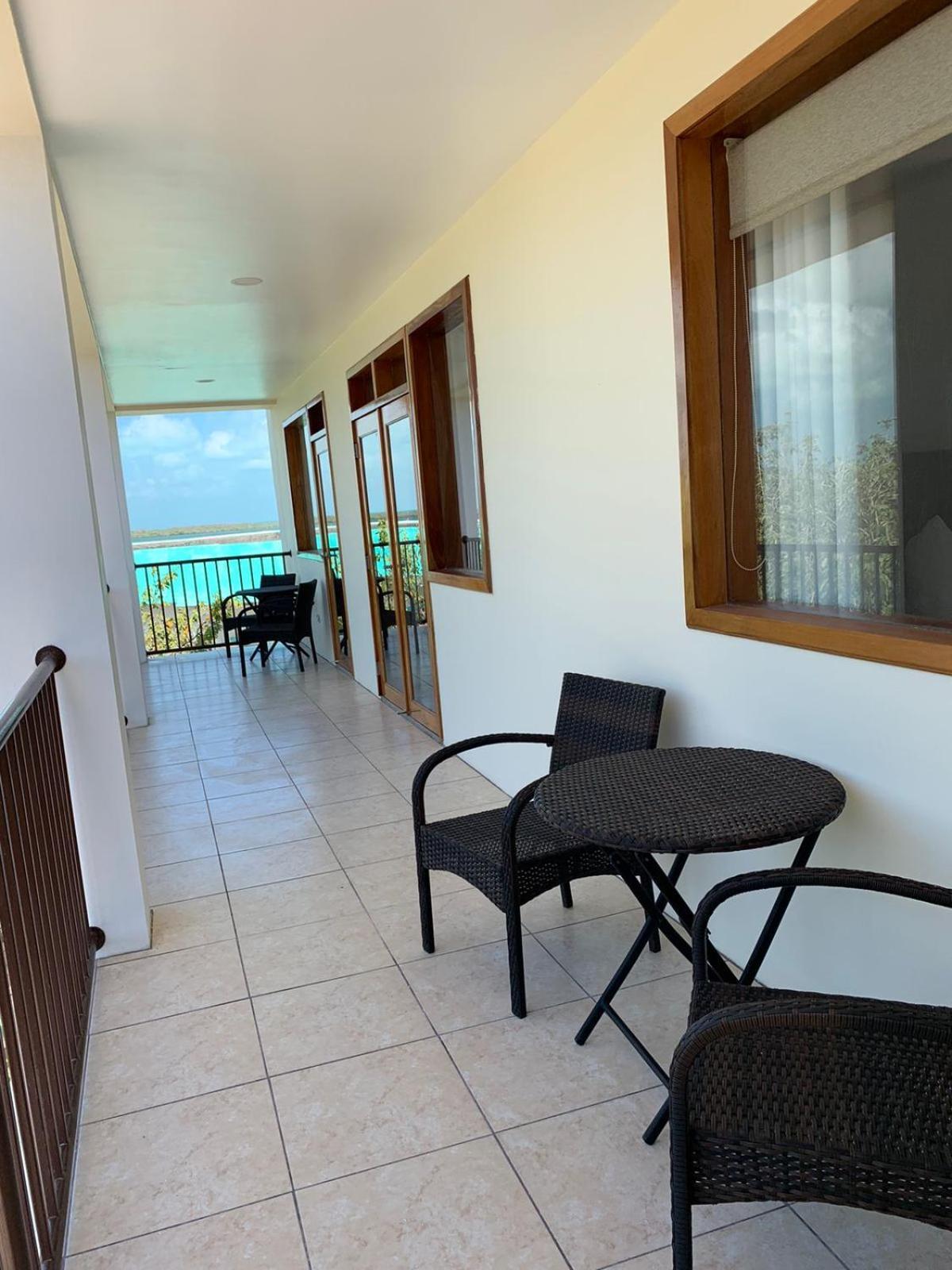 Best Western Grand Baymen Gardens San Pedro  Exterior photo