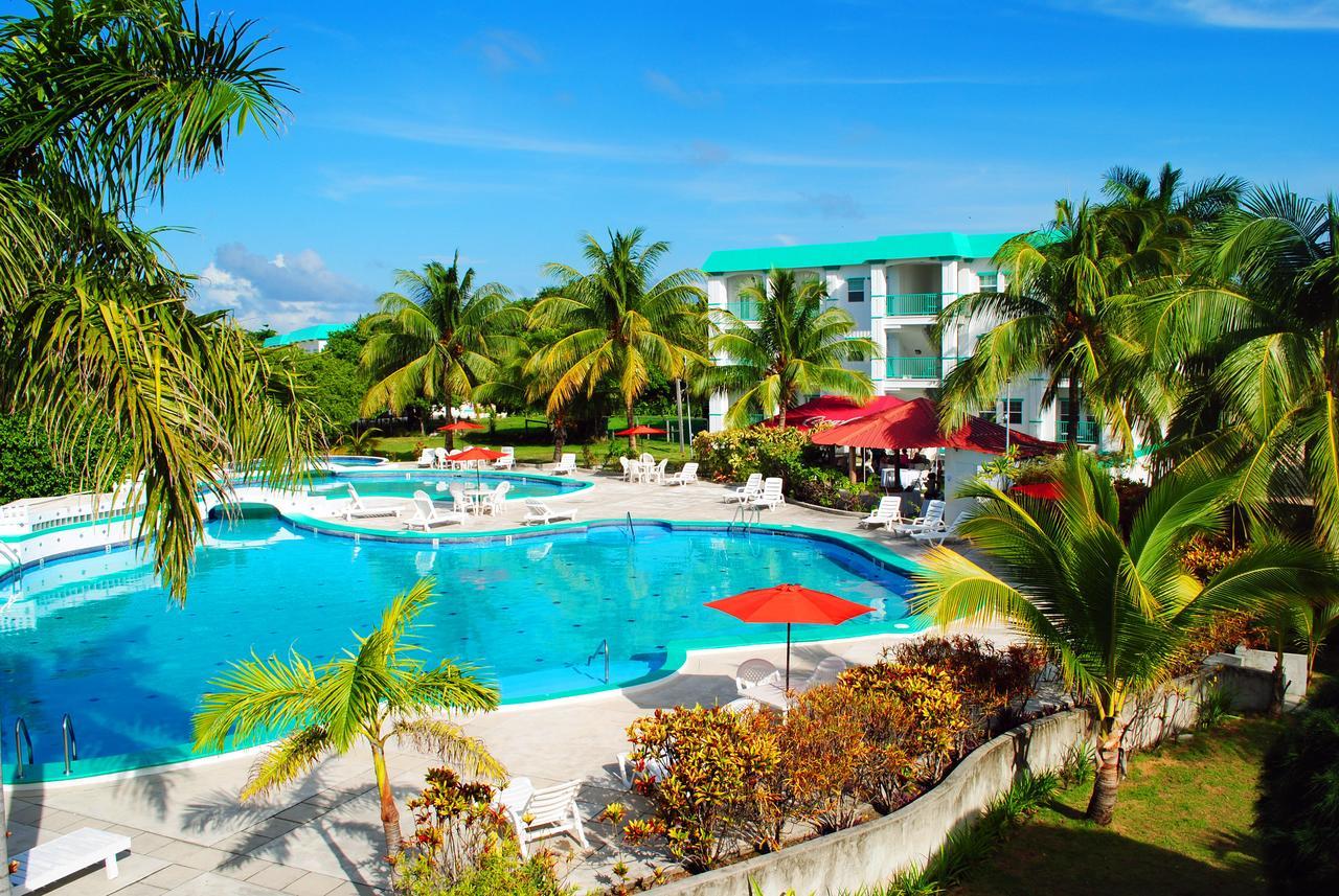 Best Western Grand Baymen Gardens San Pedro  Exterior photo